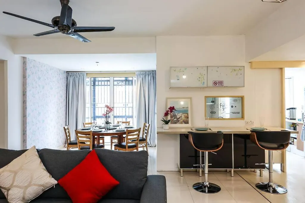 Apartment 5 Sec To Pavilion Mall 16-23 People Fahrenheit Suites 88 Jalan Bukit Bintang Kuala Lumpur