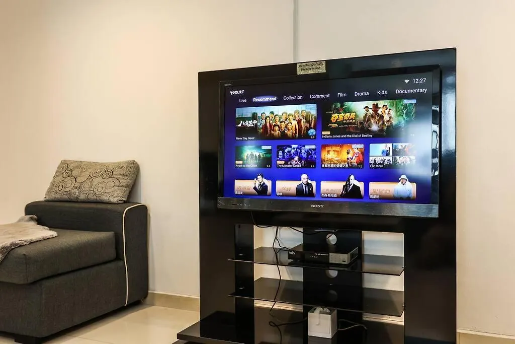 Apartment 5 Sec To Pavilion Mall 16-23 People Fahrenheit Suites 88 Jalan Bukit Bintang Kuala Lumpur Ma­lay­sia